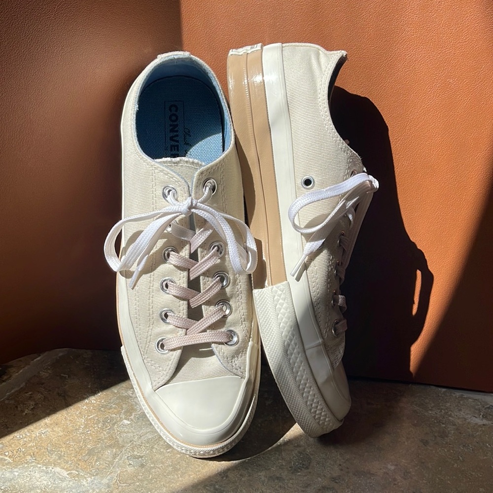CONVERSE two-tone nude, size 8